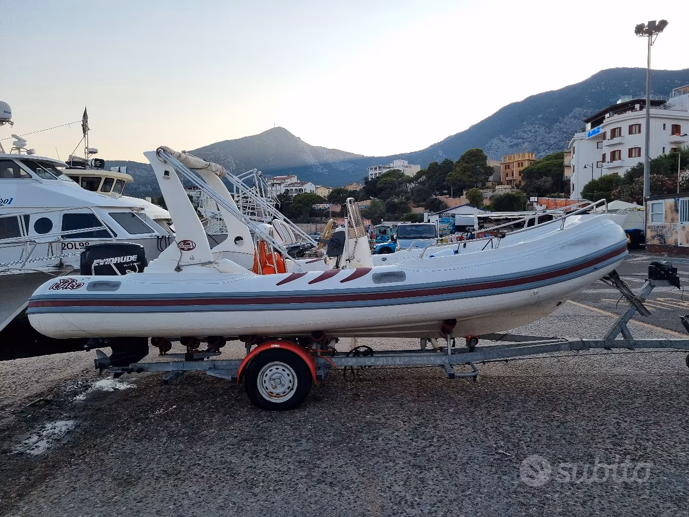 Gommone, Import Auf Lager in der EU — Foto 1