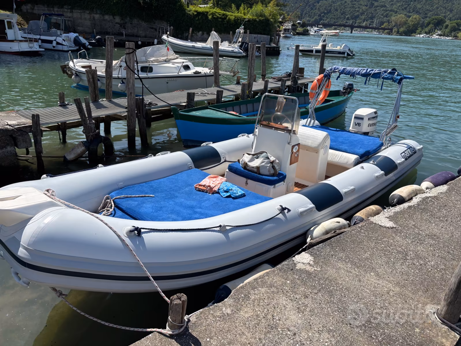 Gommone, Import Auf Lager in der EU — Foto 1