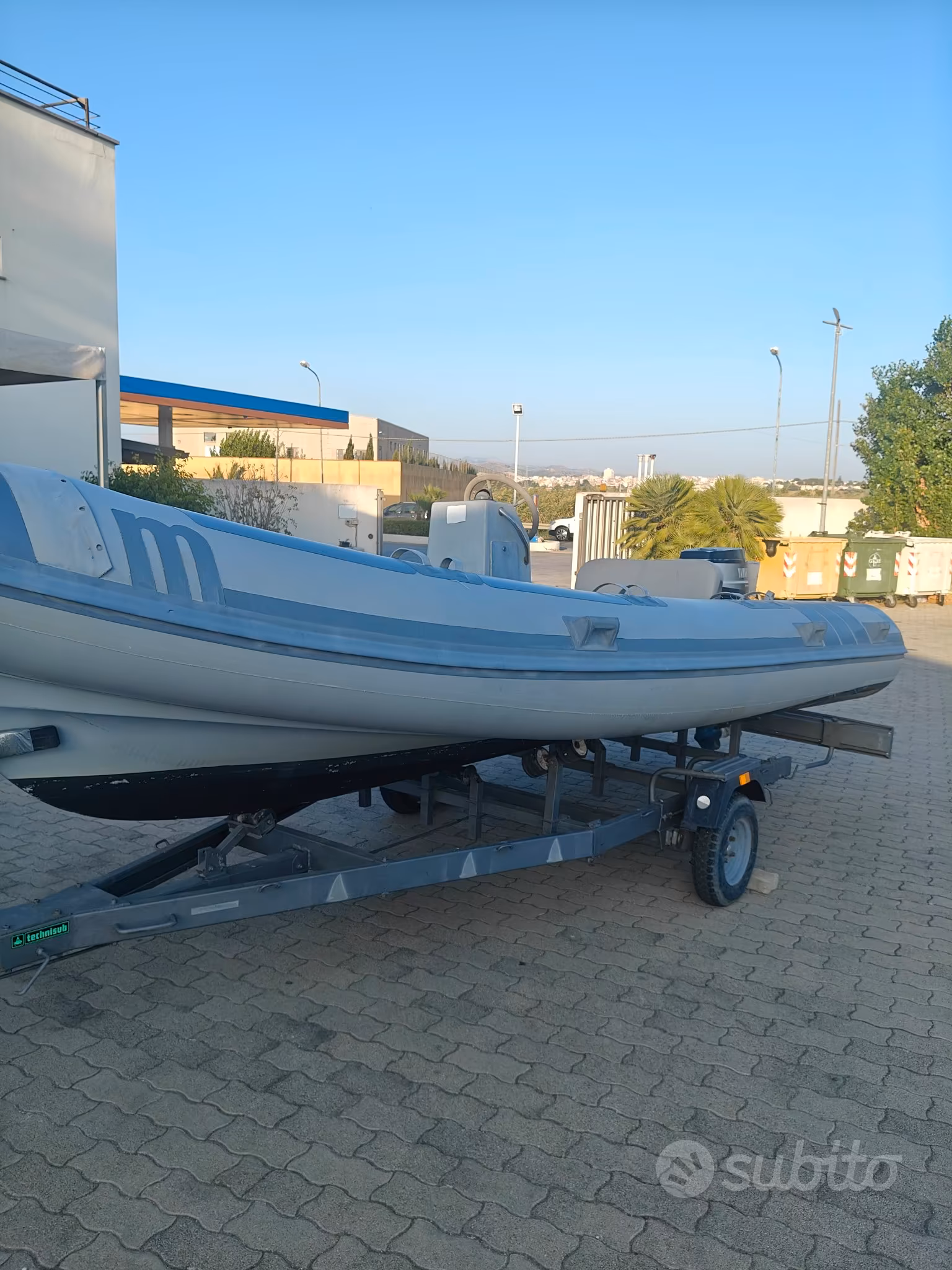Gommone, Import Auf Lager in der EU — Foto 1