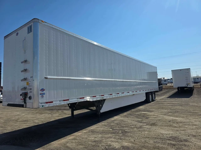 2027 UTILITY, Import Kanada — Foto 2 z 5