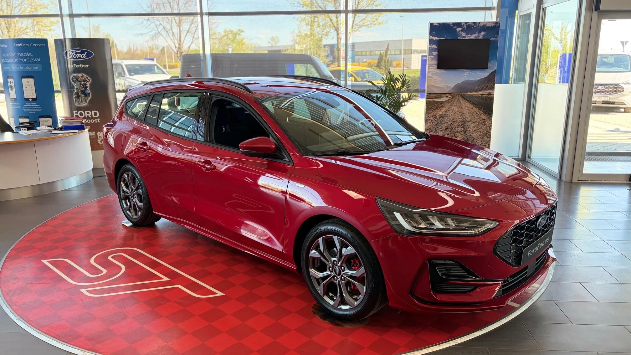 2026 Ford, Ungarn — Foto 1