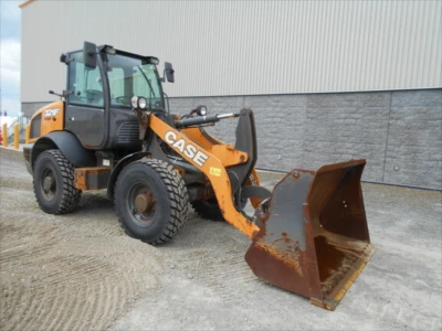 2019 Case 321F, 1 mth, Import Kanada — Foto 2 z 5