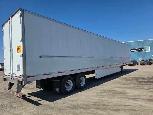 2027 UTILITY, Import Kanada — Foto 3 z 5