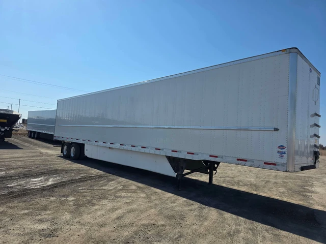 2027 UTILITY, Import Kanada — Foto 4 z 5