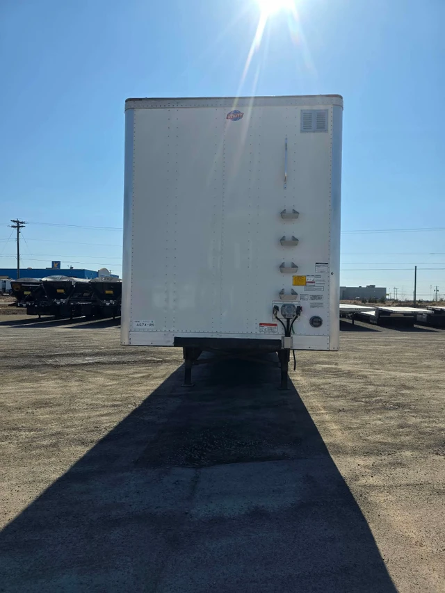 2027 UTILITY, Import Kanada — Foto 5 z 5
