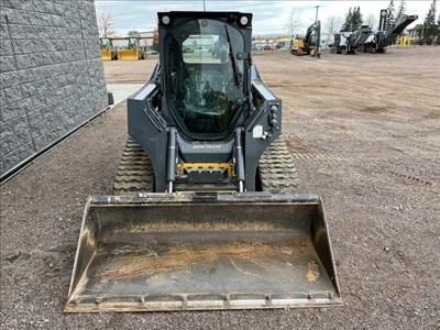 2023 John Deere 325G, 1 mth, Import Kanada — Foto 2 z 5