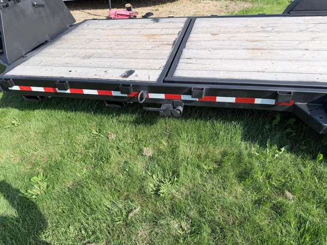 tilt deck trailer, Import Kanada — Foto 3 z 5