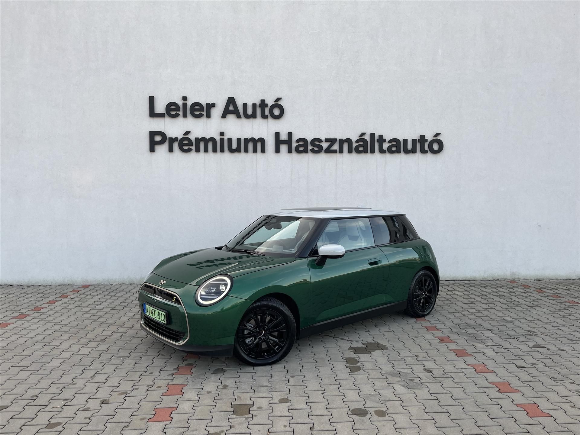 MINI, 1.635 km, Ungarn — Foto 1