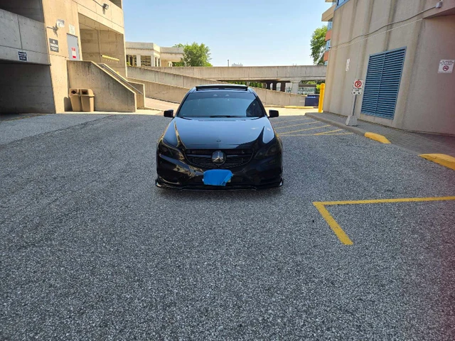 2015 Mercedes-Benz Eclass E 400, schwarz, 125.000 km, Import Kanada — Foto 1