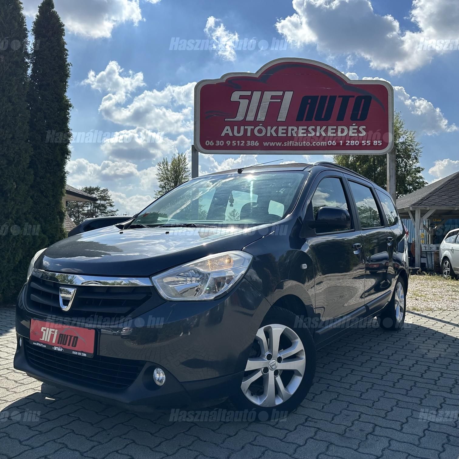 2015 Dacia, 142.399 km, Ungarn — Foto 1