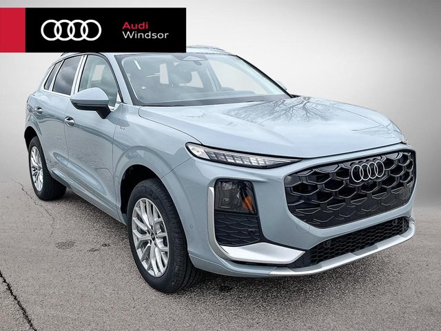 2026 Audi Q3 Progressiv, grau, 17 km, Import Kanada — Foto 1