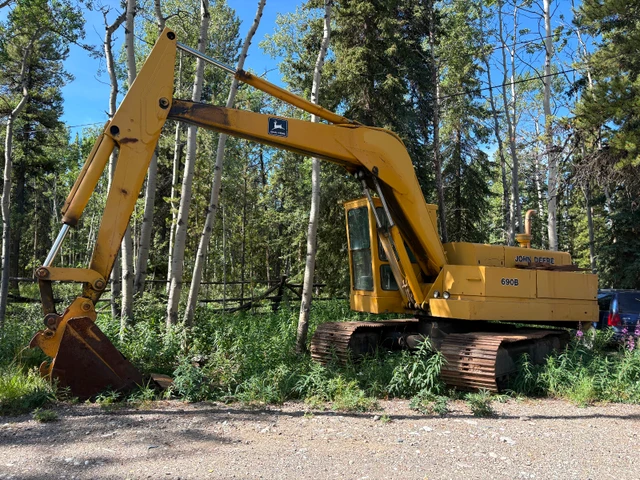 John Deere 690B, Import Kanada — Foto 1