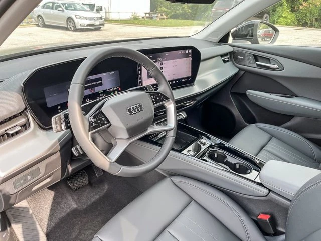 2026 Audi Q3 Technik, schwarz, 19 km, Import Kanada — Foto 16 z 20
