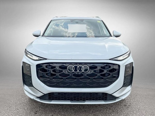 2026 Audi Q3 Progressiv, weiß, 20 km, Import Kanada — Foto 2 z 20
