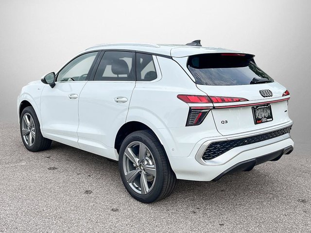 2026 Audi Q3 Progressiv, weiß, 20 km, Import Kanada — Foto 9 z 20