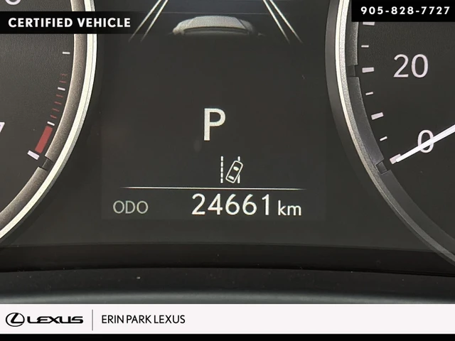 2023 Lexus IS 300, grau, 24.646 km, Import Kanada — Foto 13 z 18
