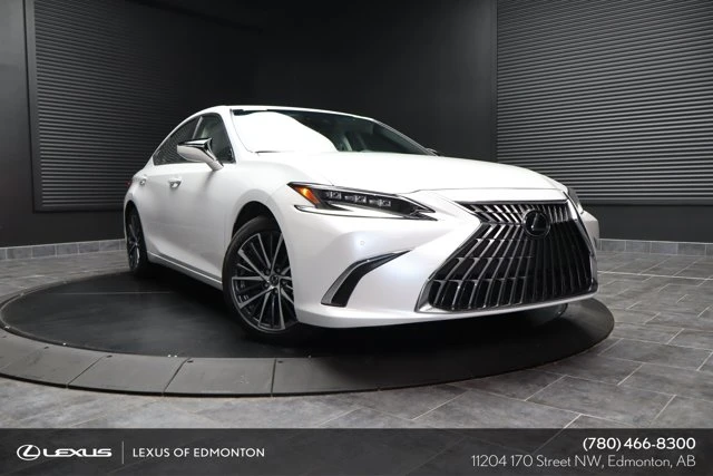 2025 Lexus ES LUXURY, weiß, 12.274 km, Import Kanada — Foto 1
