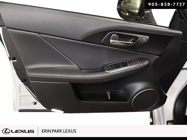 2026 Lexus IS 350, weiß, 15 km, Import Kanada — Foto 11 z 16