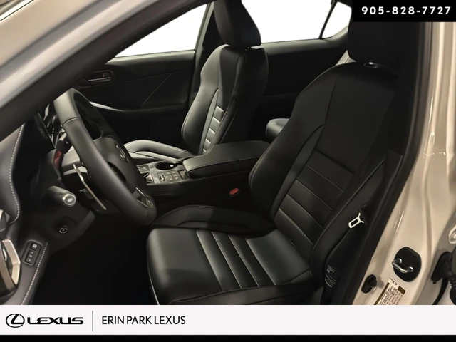 2026 Lexus IS 350, weiß, 15 km, Import Kanada — Foto 9 z 16
