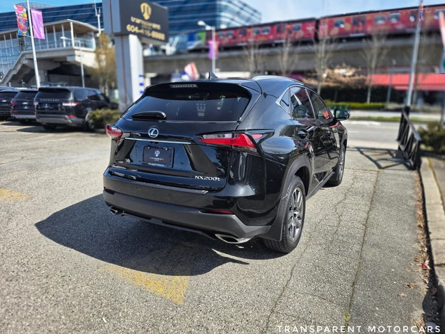 2017 Lexus Nx 200T Base, schwarz, 67.161 km, Import Kanada — Foto 5 z 5