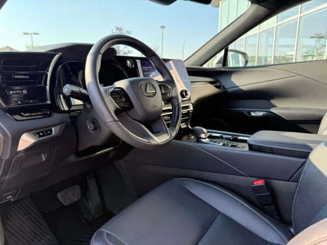 2026 Lexus RX 350, weiß, 15 km, Import Kanada — Foto 8 z 20