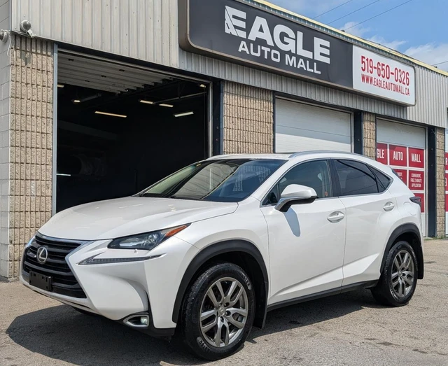 2016 Lexus Nx 200T AWD 4dr, weiß, 166.499 km, Import Kanada — Foto 1
