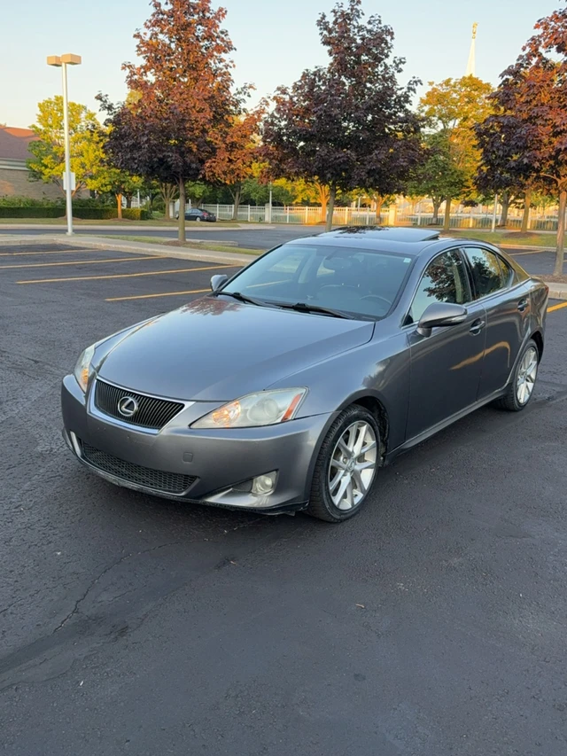 2012 Lexus Is is250, grau, 155.000 km, Import Kanada — Foto 1