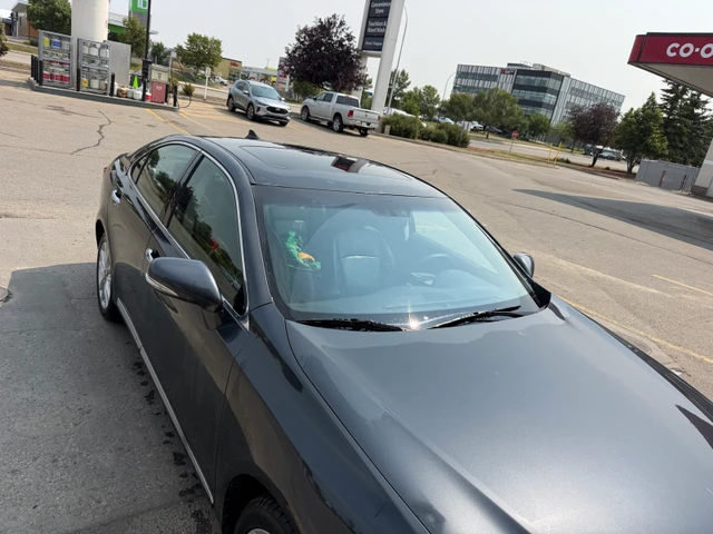 2010 Lexus Es350, 119.000 km, Import Kanada — Foto 1
