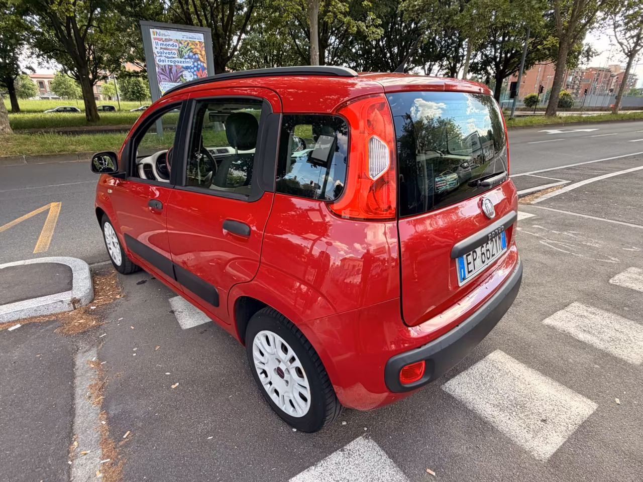 2033 Fiat, Italien — Foto 7 z 15