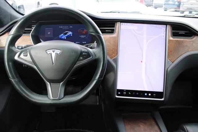 2020 Tesla Model S LONG RANGE PLUS, blau, 113.430 km, Import Kanada — Foto 10 z 20