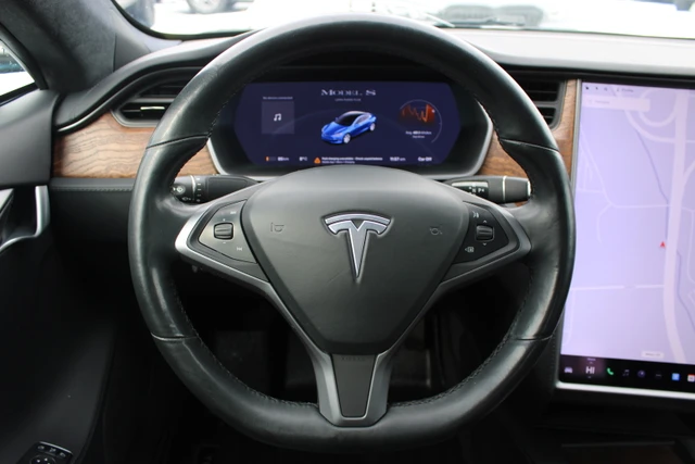2020 Tesla Model S LONG RANGE PLUS, blau, 113.430 km, Import Kanada — Foto 13 z 20