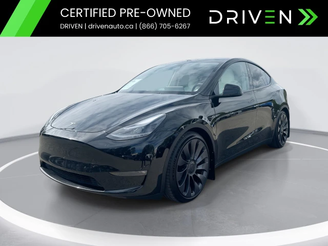 2024 Tesla Model Y Performance AWD, schwarz, 66.439 km, Import Kanada — Foto 1