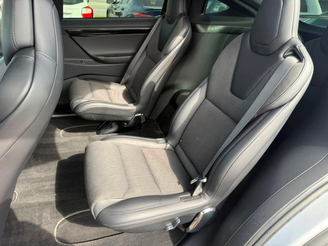 2018 Tesla Model X 100D, silber, 178.335 km, Import Kanada — Foto 10 z 13