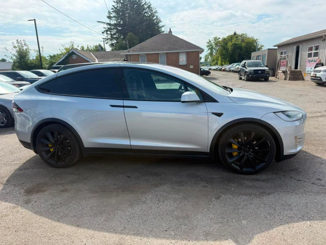 2018 Tesla Model X 100D, silber, 178.335 km, Import Kanada — Foto 6 z 13