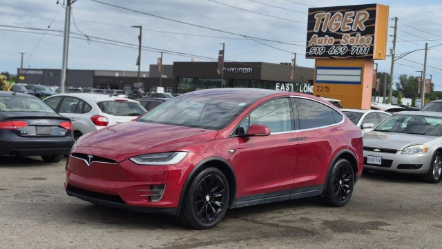 2019 Tesla Model X 100D, rot, 283.156 km, Import Kanada — Foto 1