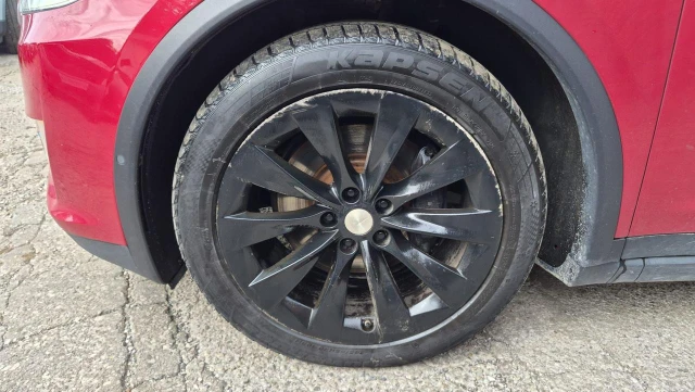 2019 Tesla Model X 100D, rot, 283.156 km, Import Kanada — Foto 15 z 15