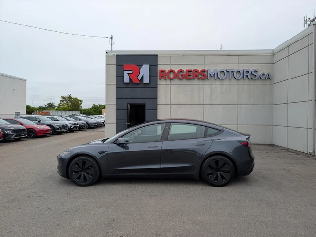 2024 Tesla Model 3 STANDARD - COMPUTER 4, grau, 37.000 km, Import Kanada — Foto 2 z 5