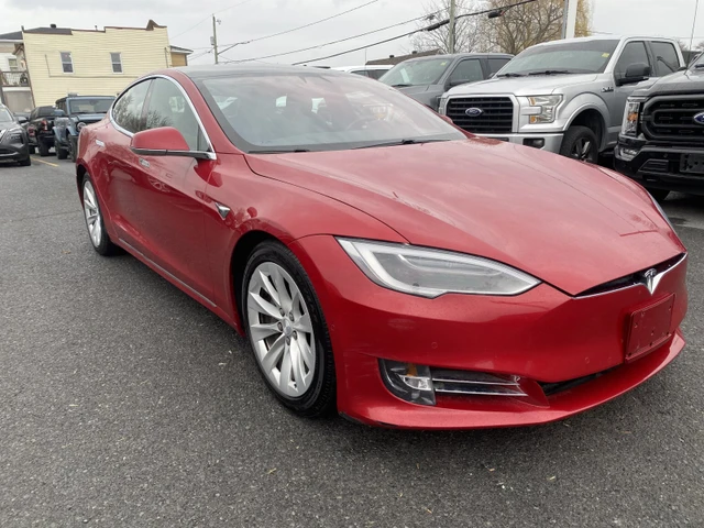 2017 Tesla Model S 100D, rot, 119.363 km, Import Kanada — Foto 1