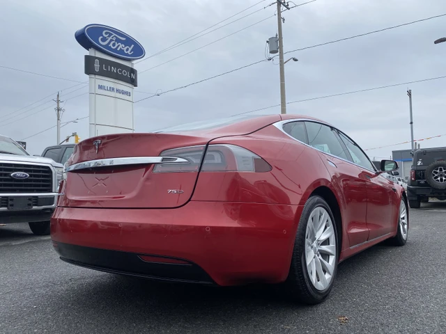 2017 Tesla Model S 100D, rot, 119.363 km, Import Kanada — Foto 10 z 20