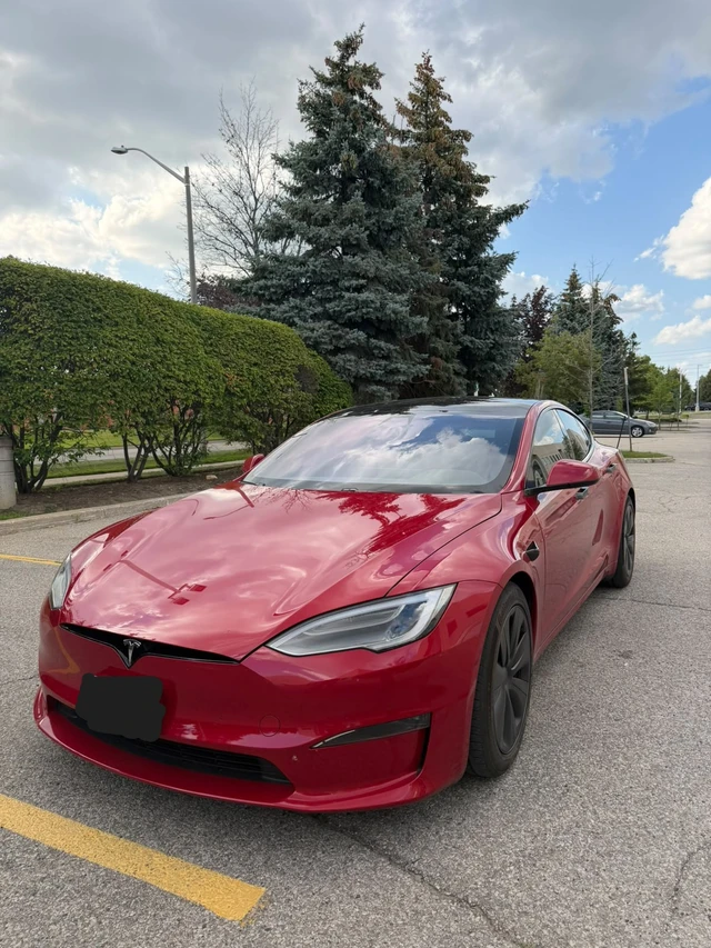 2021 Tesla Model S Long Range, rot, 24.000 km, Import Kanada — Foto 1
