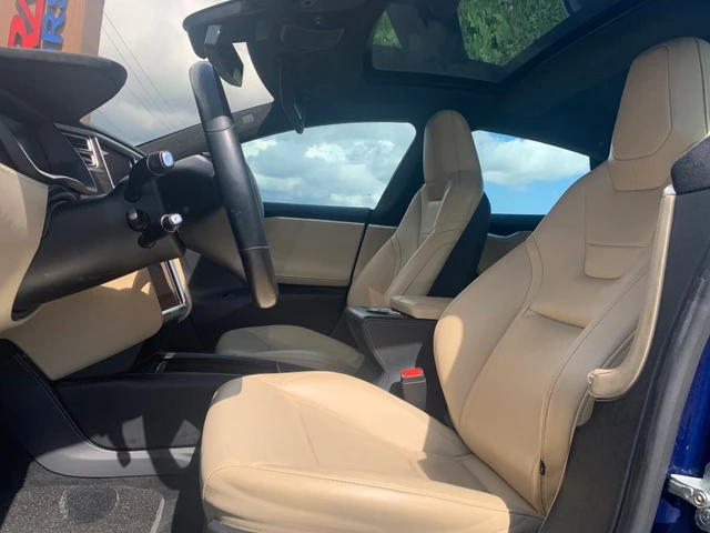 2015 Tesla Model S 85D, blau, 103.182 km, Import Kanada — Foto 5 z 5