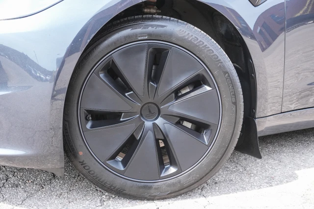 2024 Tesla Model 3 Long Range, grau, 92.451 km, Import Kanada — Foto 5 z 5