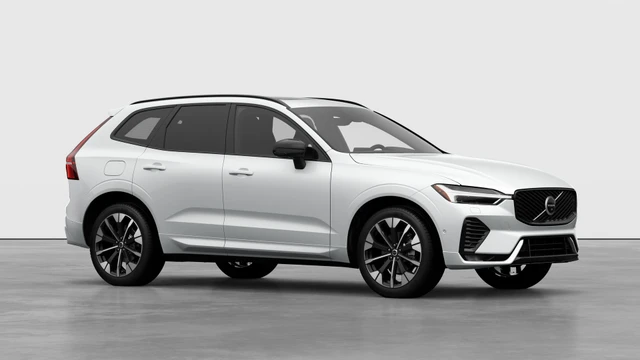 2027 Volvo Xc60 Plus (Dark Theme), weiß, 10 km, Import Kanada — Foto 3 z 5