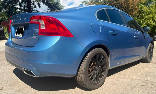 2015 Volvo S60, blau, 153.231 km, Import Kanada — Foto 2 z 5