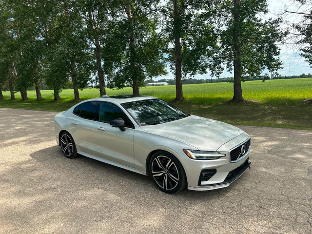 2019 Volvo S60, weiß, 77.000 km, Import Kanada — Foto 2 z 5