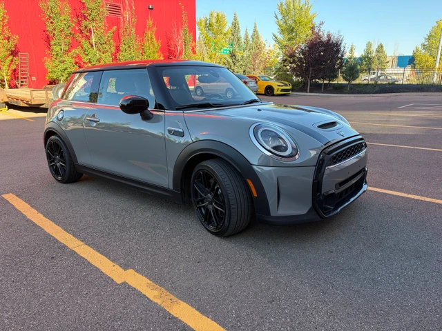 2023 MINI Minicps, 61.127 km, Import Kanada — Foto 1
