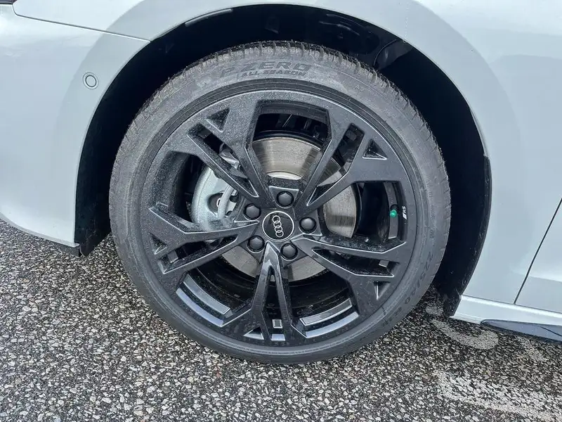 2026 Audi A3 Progressiv, weiß, 14 km, Import Kanada — Foto 10 z 12
