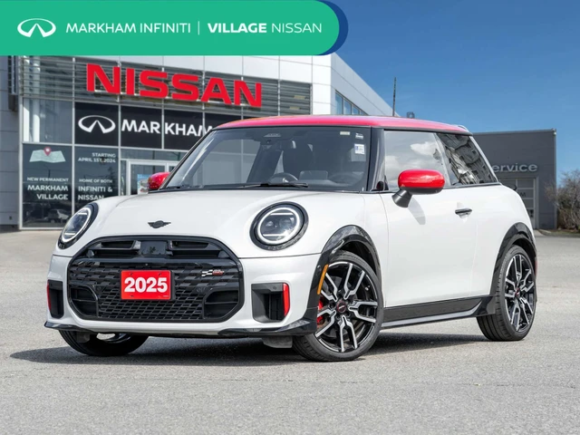 2025 MINI John Cooper Works Base, weiß, 7.245 km, Import Kanada — Foto 1