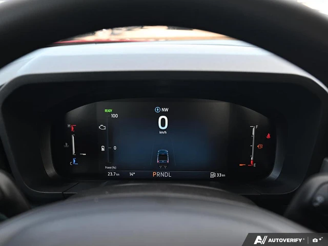 2026 Ford Maverick XLT, rot, 26 km, Import Kanada — Foto 15 z 19