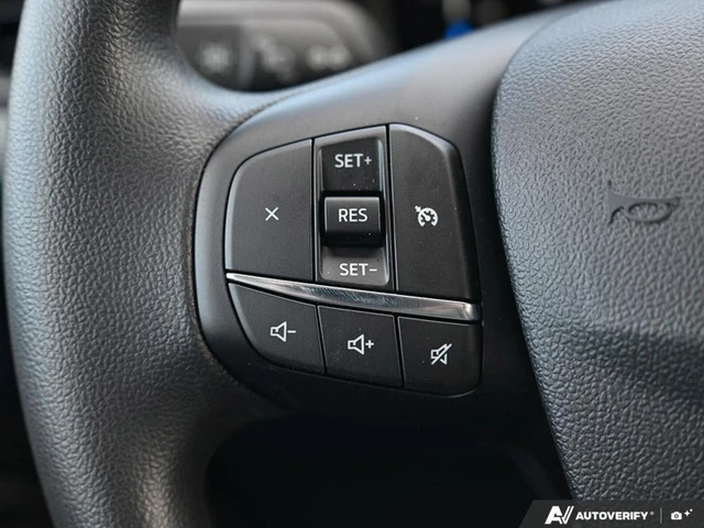 2026 Ford Maverick XLT, rot, 26 km, Import Kanada — Foto 16 z 19